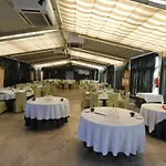 Hotel Puerta De Segovia 4*