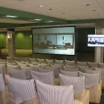 Hotel Puerta De Segovia 4*