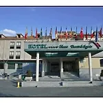 Puerta De Segovia Hotel La Lastrilla