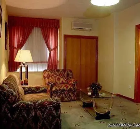 Puerta De Segovia Hotel La Lastrilla