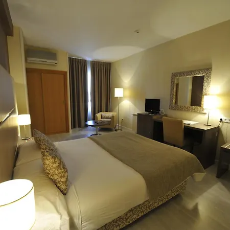 Puerta De Segovia Hotel La Lastrilla