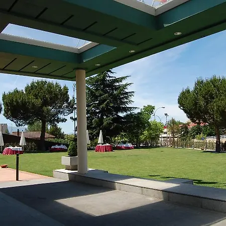 Puerta De Segovia 4* La Lastrilla