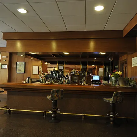 Puerta De Segovia Hotel