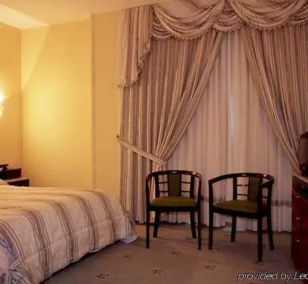 Puerta De Segovia Hotel