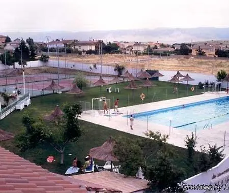 Puerta De Segovia 4*