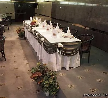 Puerta De Segovia Hotel La Lastrilla