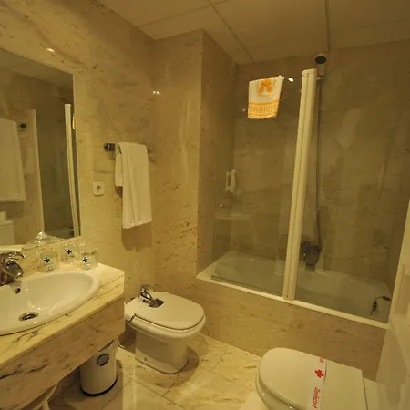 Puerta De Segovia Hotel