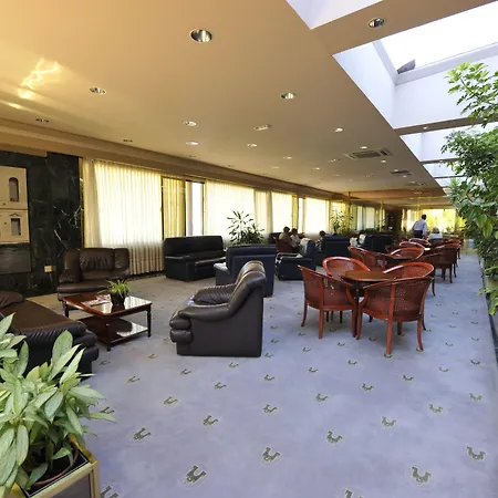 Puerta De Segovia Hotel La Lastrilla