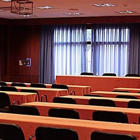 Puerta De Segovia Hotel La Lastrilla