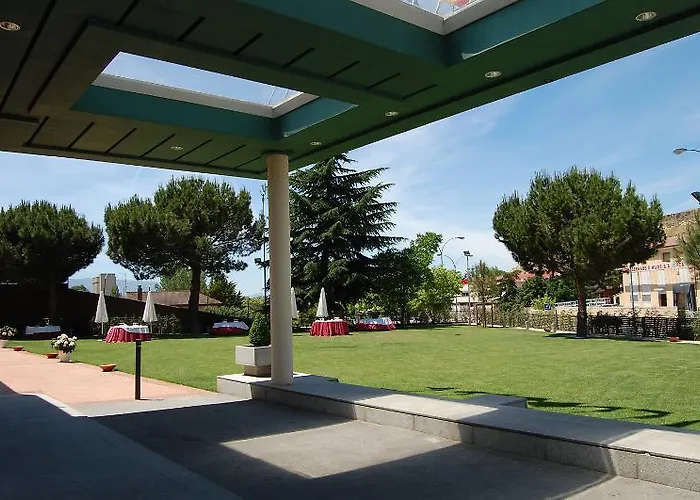 Puerta De Segovia 4* Ля Ластрилла