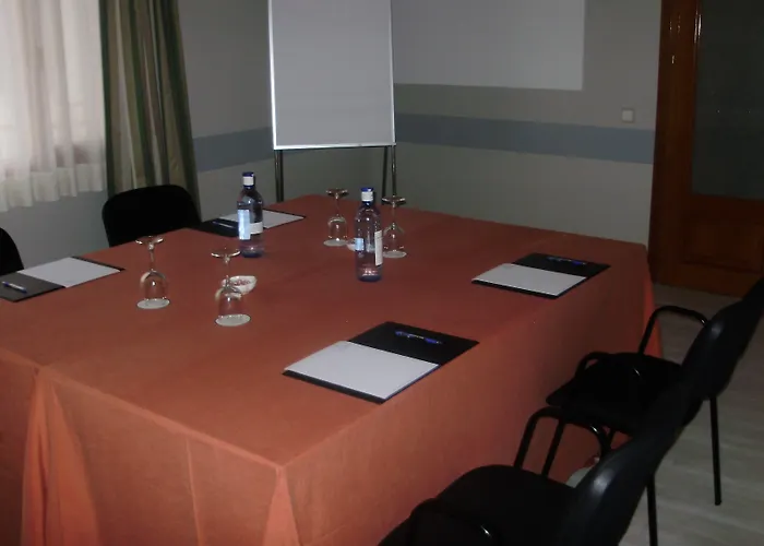 Puerta De Segovia Отель Ля Ластрилла