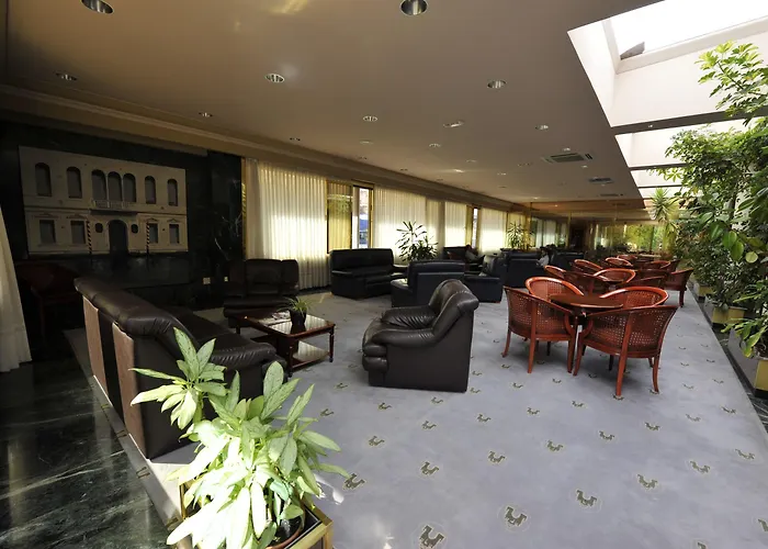 Puerta De Segovia 4* Ля Ластрилла