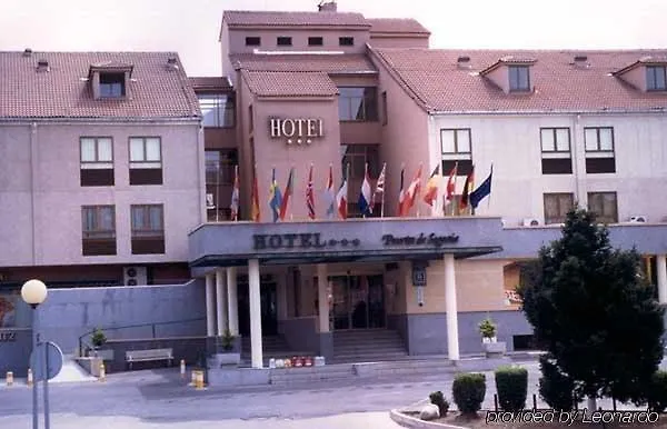 Puerta De Segovia Отель Ля Ластрилла