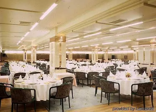 Puerta De Segovia Отель 4*