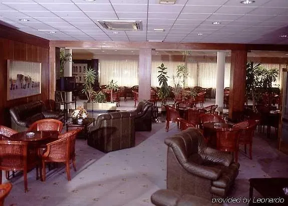 Отель Puerta De Segovia